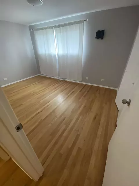 8043 W Lyons St, Niles, IL 60714 photo 16