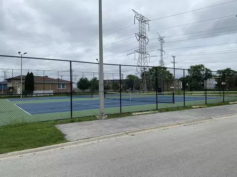 8043 W Lyons St, Niles, IL 60714 photo 25