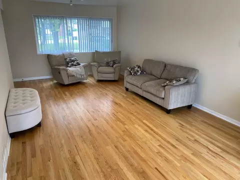 8043 W Lyons St, Niles, IL 60714 photo 5