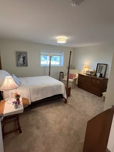 Bedroom - 705 Yingling Dr, Dixon, IL 61021 photo 3 of 3