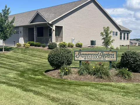 Exterior - 705 Yingling Dr, Dixon, IL 61021 photo 2 of 6