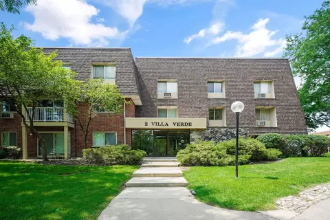 2 Villa Verde Dr #208, Buffalo Grove, IL 60089