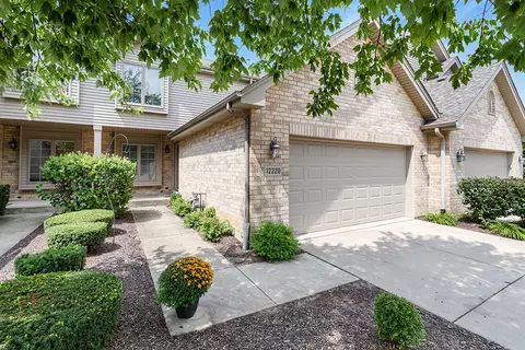 12220 Sumner St, Lemont, IL 60439
