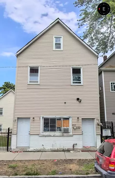 4535 S Honore St, Chicago, IL 60609