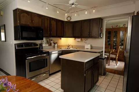 123 E Oneida Ave E, Elmhurst, IL 60126 photo 7