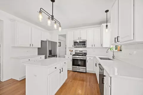 Kitchen - 16165 S Arbor Dr, Plainfield, IL 60586 photo 1 of 3