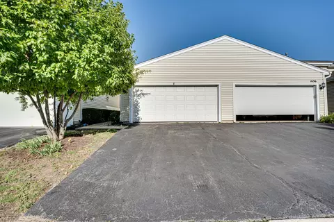 1640 Hilton Head Dr, Naperville, IL 60563
