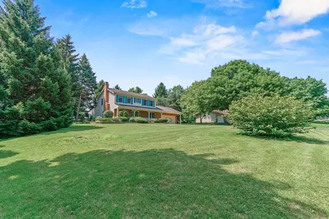 35 W225 Crescent Dr, Dundee, IL 60118