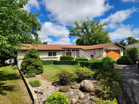 11382 W Leland Ave, Beach Park, IL 60099