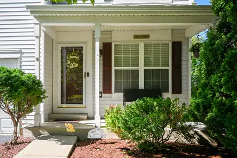 Exterior - 5805 Emerald Pointe Dr, Plainfield, IL 60586 photo 2 of 5