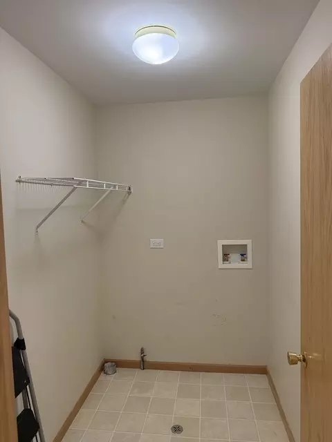 Other - 710 Silver Leaf Ct, Joliet, IL 60431 photo 4 of 9