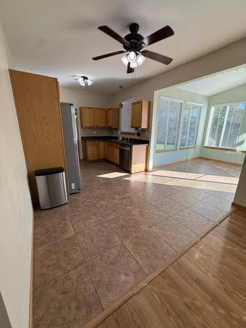 Kitchen - 710 Silver Leaf Ct, Joliet, IL 60431 photo 2 of 2