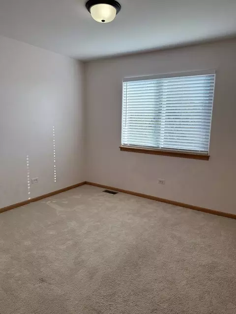 Bedroom - 710 Silver Leaf Ct, Joliet, IL 60431 photo 5 of 5