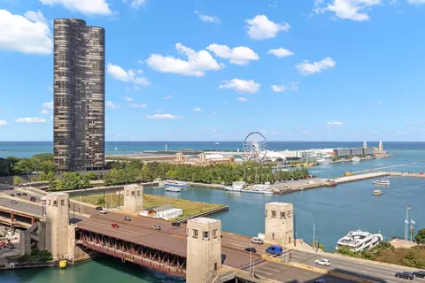 View/Area - 450 E Waterside Dr #1101, Chicago, IL 60601 photo 1 of 5