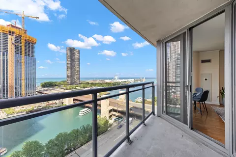 View/Area - 450 E Waterside Dr #1101, Chicago, IL 60601 photo 4 of 5