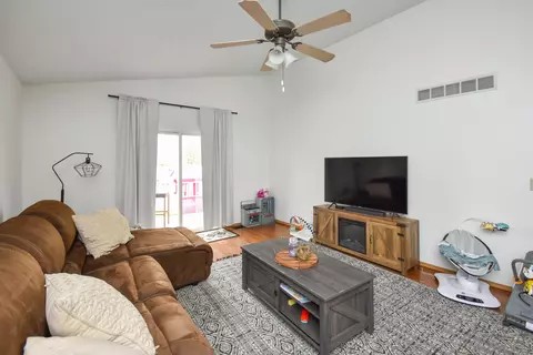 Living - 19 Andy Ct, Bloomington, IL 61704 photo 3 of 4