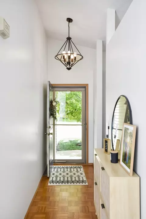 Entry Way - 19 Andy Ct, Bloomington, IL 61704 photo 2 of 3