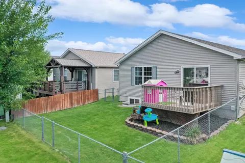 Exterior - 19 Andy Ct, Bloomington, IL 61704 photo 6 of 6