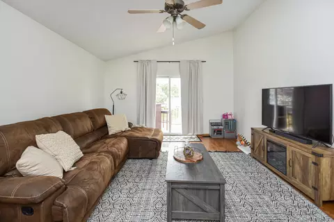 Living - 19 Andy Ct, Bloomington, IL 61704 photo 2 of 4