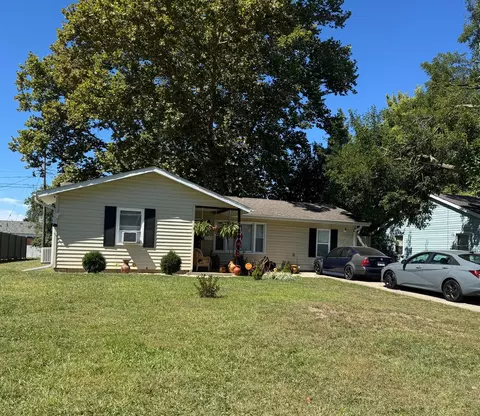 1503 Summit Ridge Rd, Champaign, IL 61821