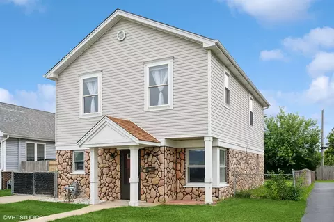 2647 Atlantic St, Franklin Park, IL 60131