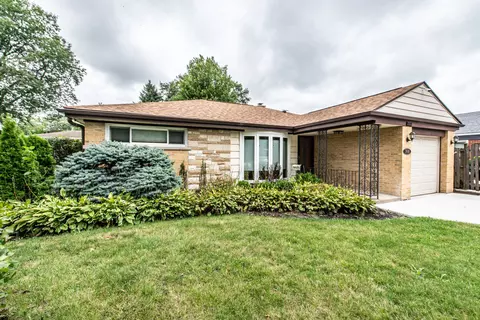 7938 N Harlem Ave, Niles, IL 60714