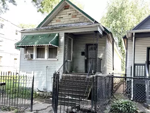 Undisclosed, Chicago, IL 60621