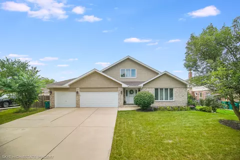 905 N Glenmore St, Lockport, IL 60441