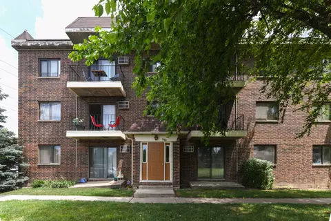 953 N Rohlwing Rd #GB, Addison, IL 60101