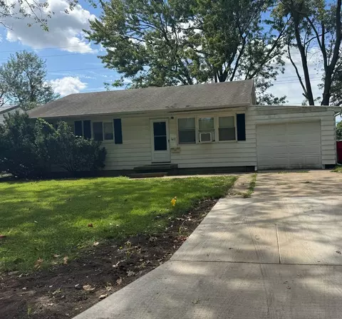 1601 Joanne Ln, Champaign, IL 61821