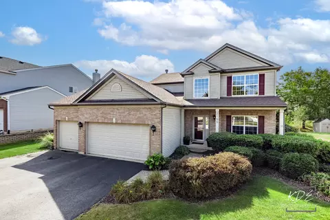 2155 Grand Pointe Trl, Aurora, IL 60503