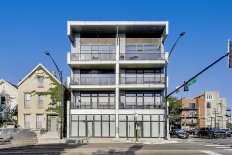 1203 W Augusta Blvd #2N, Chicago, IL 60642
