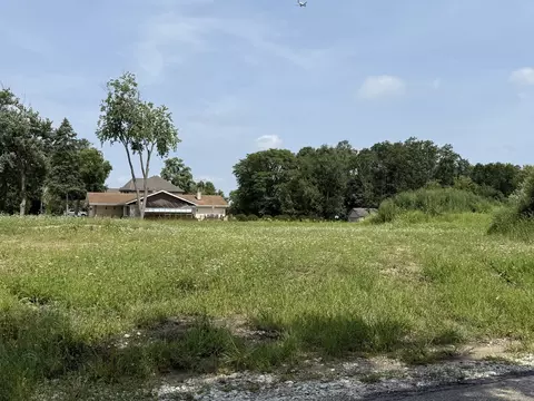 6039 Bentley Ave, Willowbrook, IL 60527