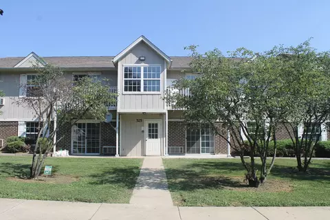 525 E Jefferson St #1B, Bensenville, IL 60106