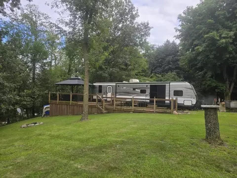 5 343 344 Woodhaven, Sublette, IL 61367
