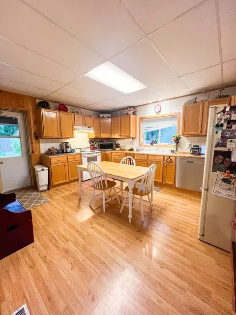 Kitchen - 402 S Paddock Ave, Ashton, IL 61006 photo 1 of 1