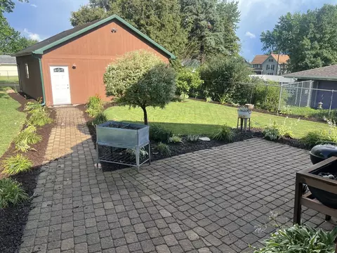 Exterior - 402 S Paddock Ave, Ashton, IL 61006 photo 3 of 5