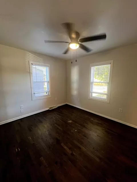 Bedroom - 914 E Benton St, Morris, IL 60450 photo 1 of 4