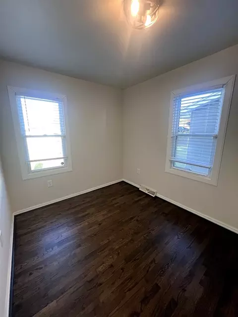 Bedroom - 914 E Benton St, Morris, IL 60450 photo 3 of 4