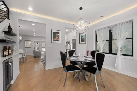 Dining - 6530 S Champlain Ave, Chicago, IL 60637 photo 2 of 3