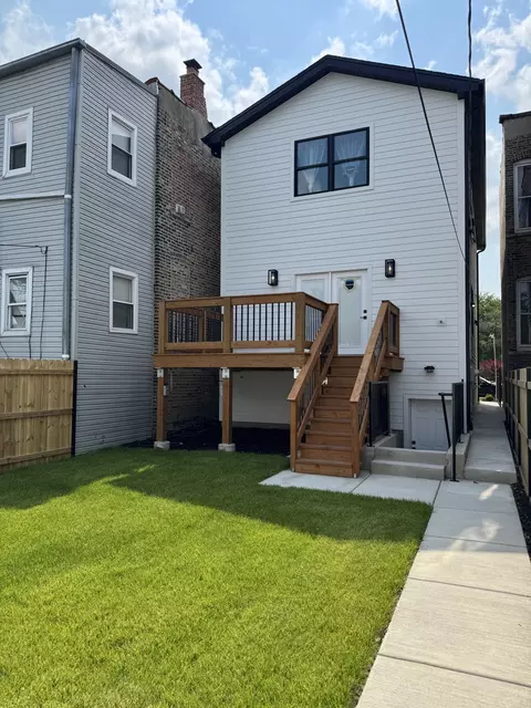 Exterior - 6530 S Champlain Ave, Chicago, IL 60637 photo 3 of 4