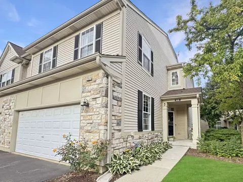 549 Shakespeare Dr, Grayslake, IL 60030