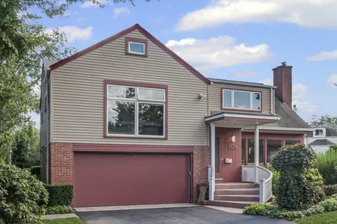 1128 Green Bay Rd, Glencoe, IL 60022