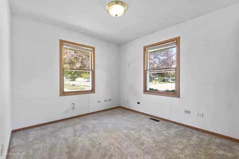6614 Langsford Ln, Plainfield, IL 60586 photo 16
