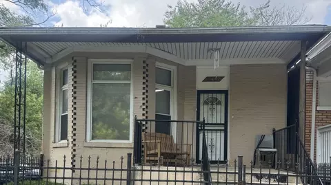 6442 S Loomis Blvd, Chicago, IL 60636