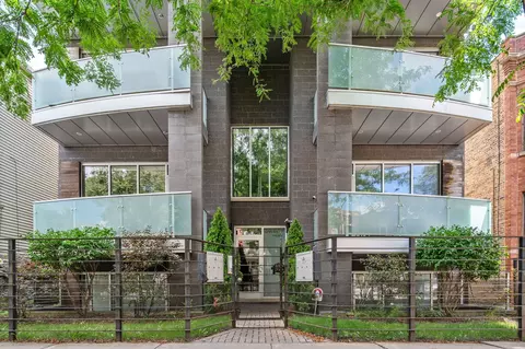 1437 W Diversey Pkwy #1E, Chicago, IL 60614