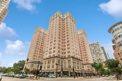 5555 N Sheridan Rd #1603-04, Chicago, IL 60640
