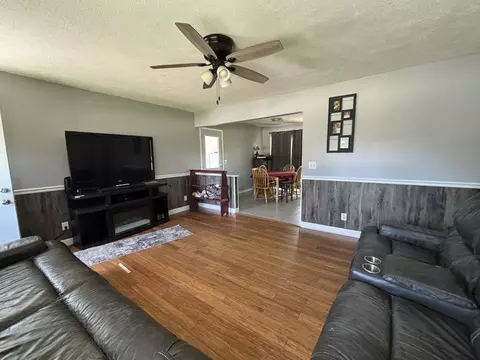 Living - 12007 Wagon Lane Ct, Roscoe, IL 61073 photo 2 of 2