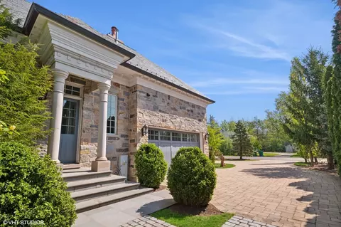 Exterior - 78 Wagner Rd, Northfield, IL 60093 photo 6 of 12