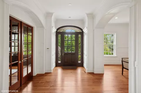 Entry Way - 78 Wagner Rd, Northfield, IL 60093 photo 1 of 6